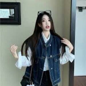 Dark blue denim vest with shoulder pads - NWOT